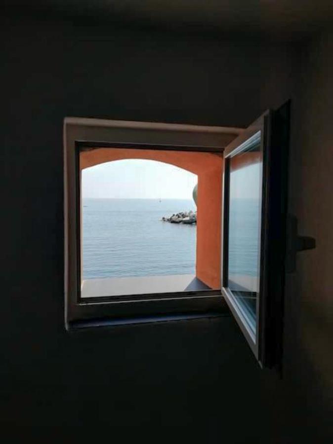 Casa Sulla Spiaggia Di Boccadasse Genua Exterior foto